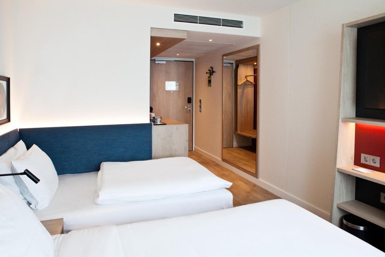 Hotel Hampton By Hilton Ratisbona Exterior foto