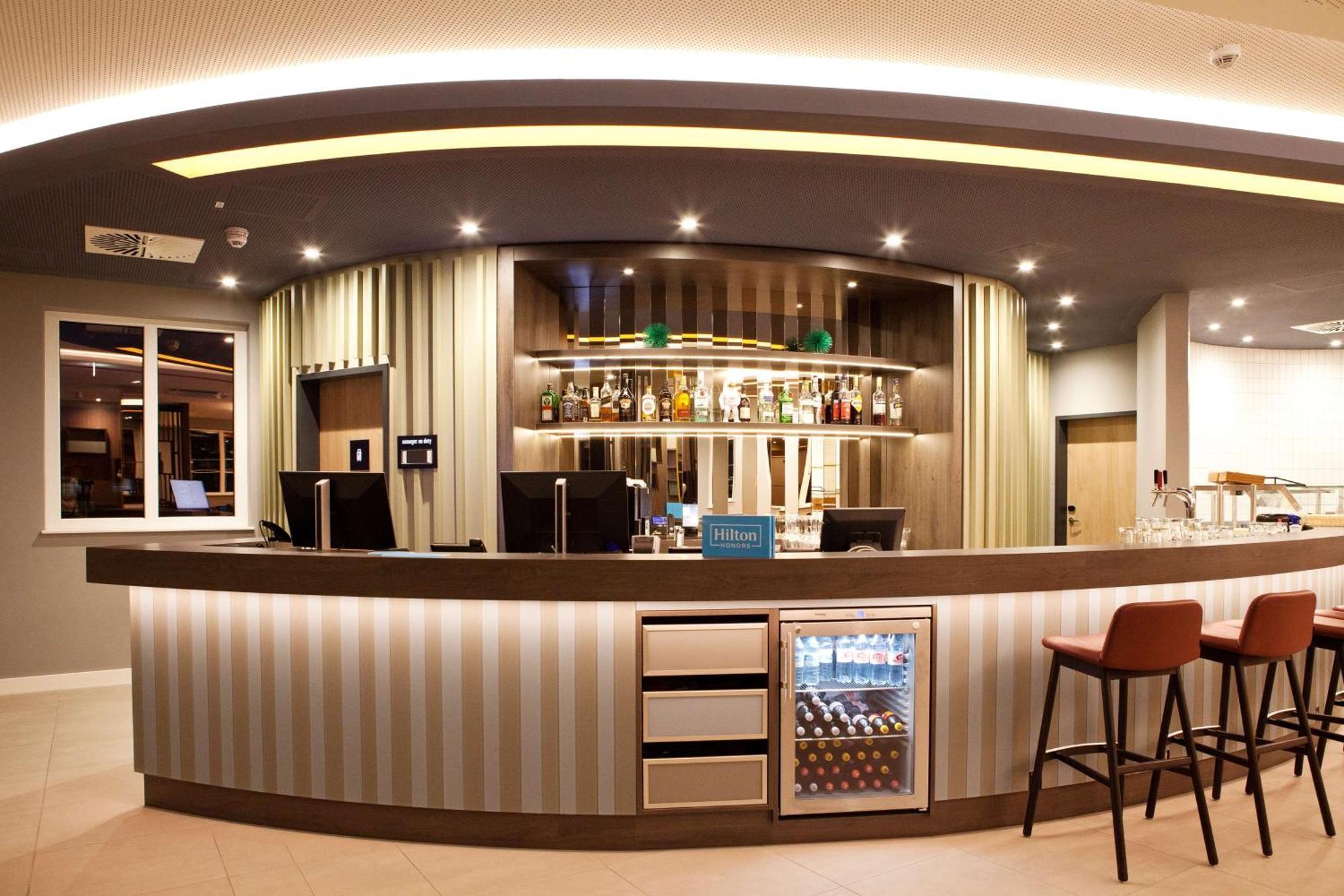 Hotel Hampton By Hilton Ratisbona Exterior foto