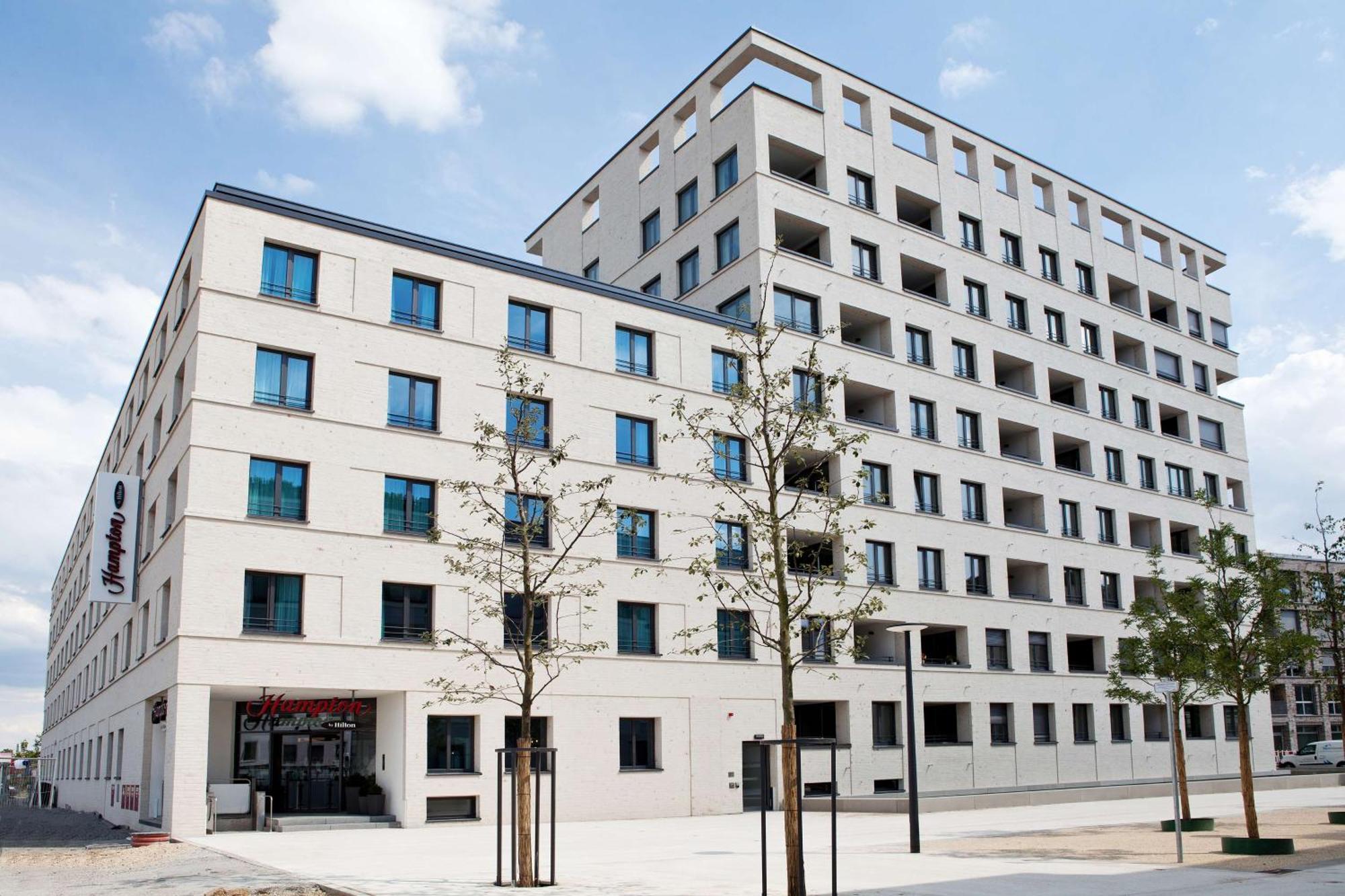 Hotel Hampton By Hilton Ratisbona Exterior foto